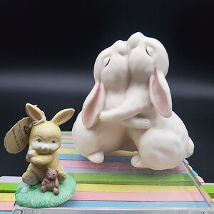 2 Vtg Easter Figurines Homco Love is Wonderful Hugging & Russ Berrie Rabbit 5655
